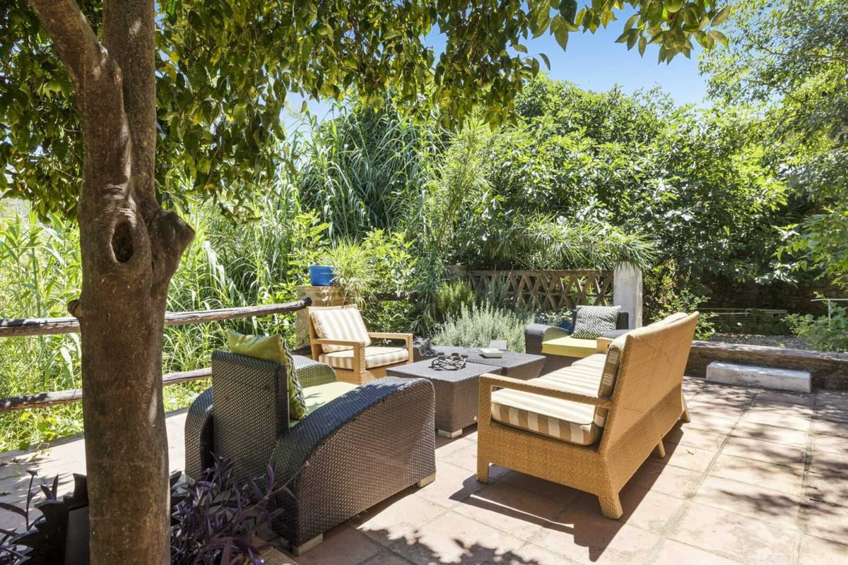 9 Bed Townhouse for sale in Cortes De La Frontera Costa Del Sol, Málaga, Spain