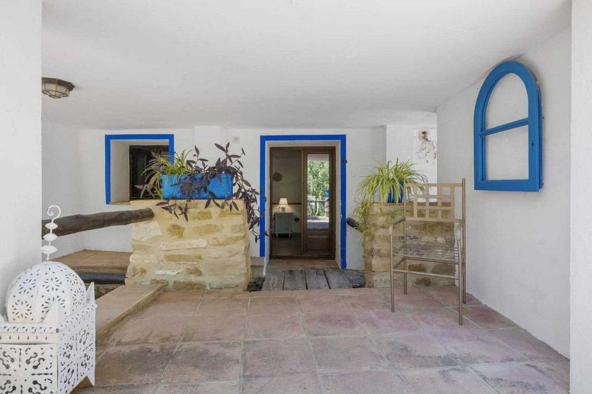9 Bed Townhouse for sale in Cortes De La Frontera Costa Del Sol, Málaga, Spain