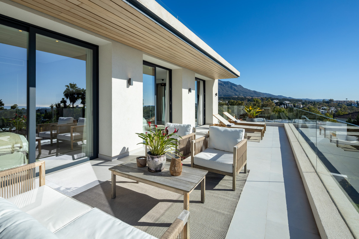 Se vende Villa - Chalet de 5 dormitorios en Costa Del Sol, Málaga, España