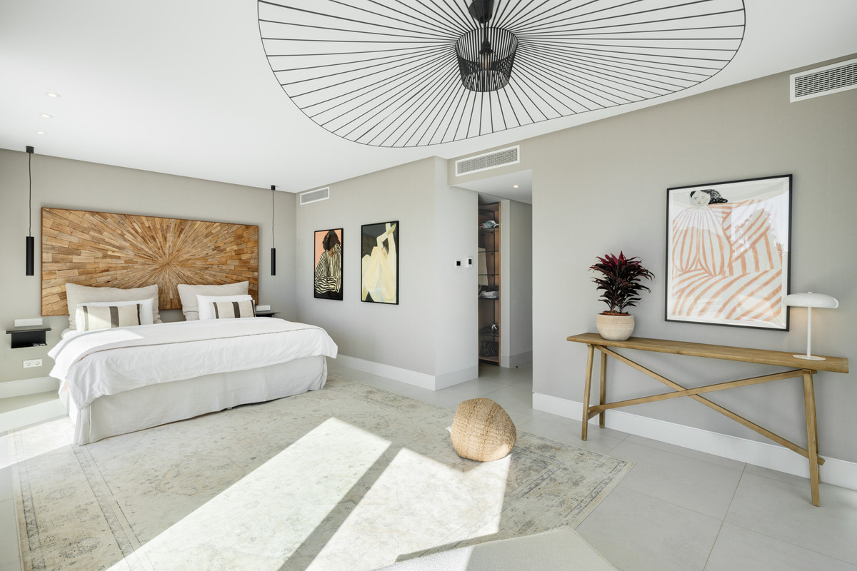 Se vende Villa - Chalet de 5 dormitorios en Costa Del Sol, Málaga, España