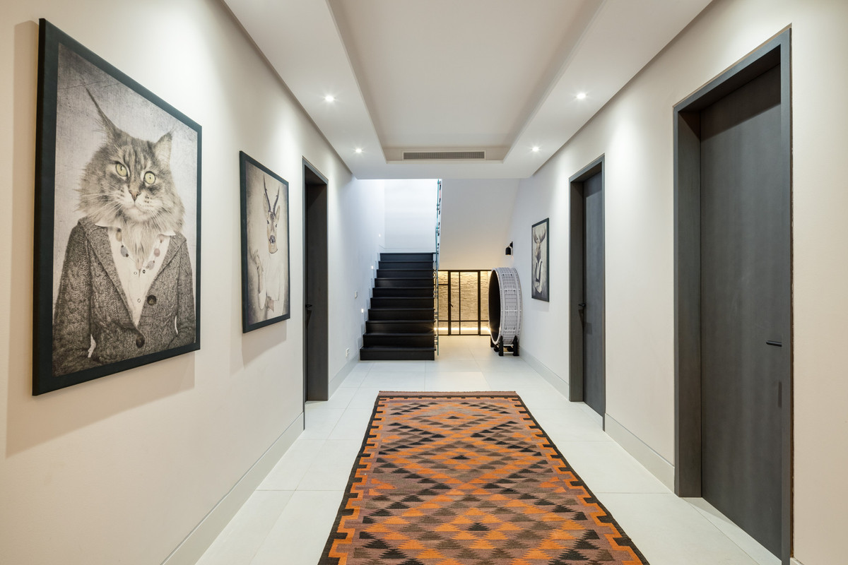 Se vende Villa - Chalet de 5 dormitorios en Costa Del Sol, Málaga, España