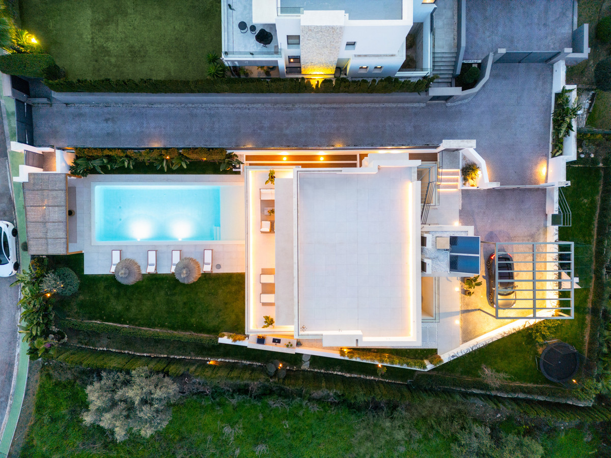 Se vende Villa - Chalet de 5 dormitorios en Costa Del Sol, Málaga, España