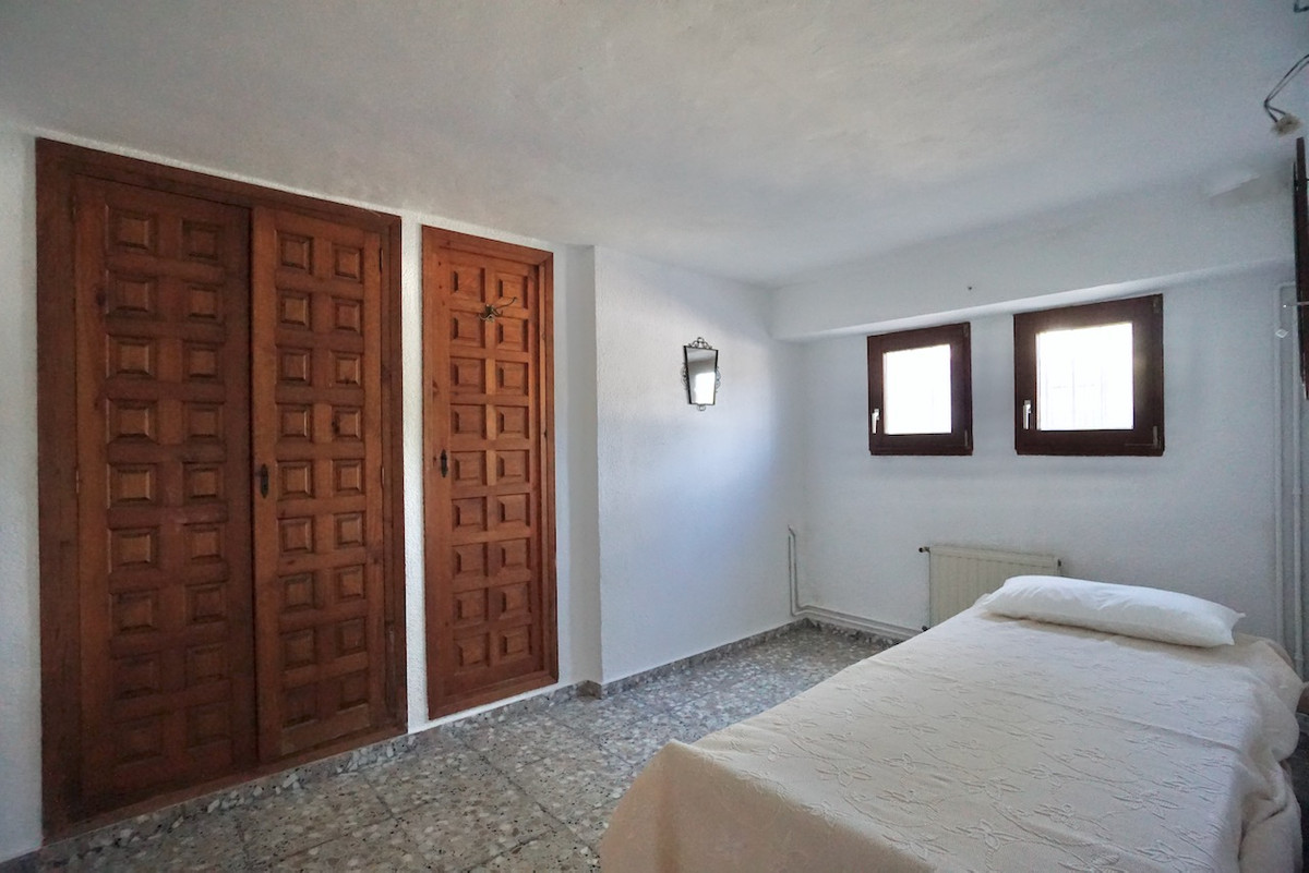Se vende Villa - Chalet de 4 dormitorios en Costa Blanca, Alicante, España