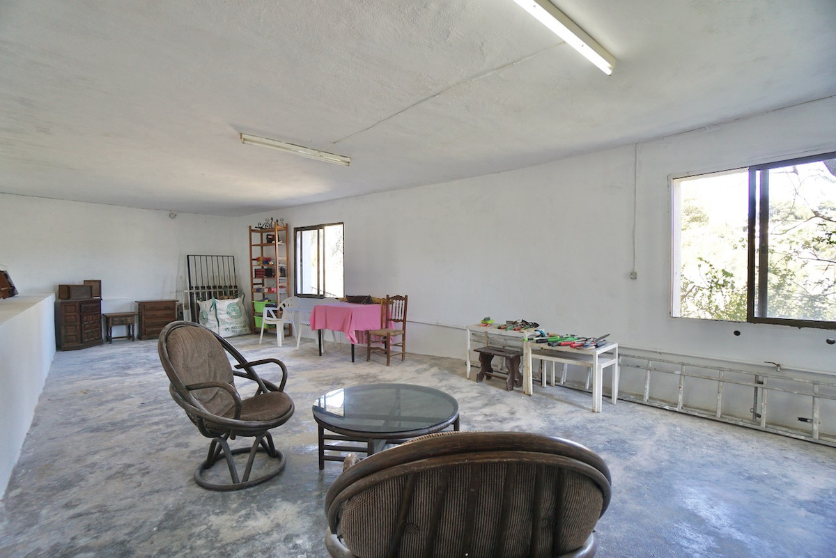 Se vende Villa - Chalet de 4 dormitorios en Costa Blanca, Alicante, España