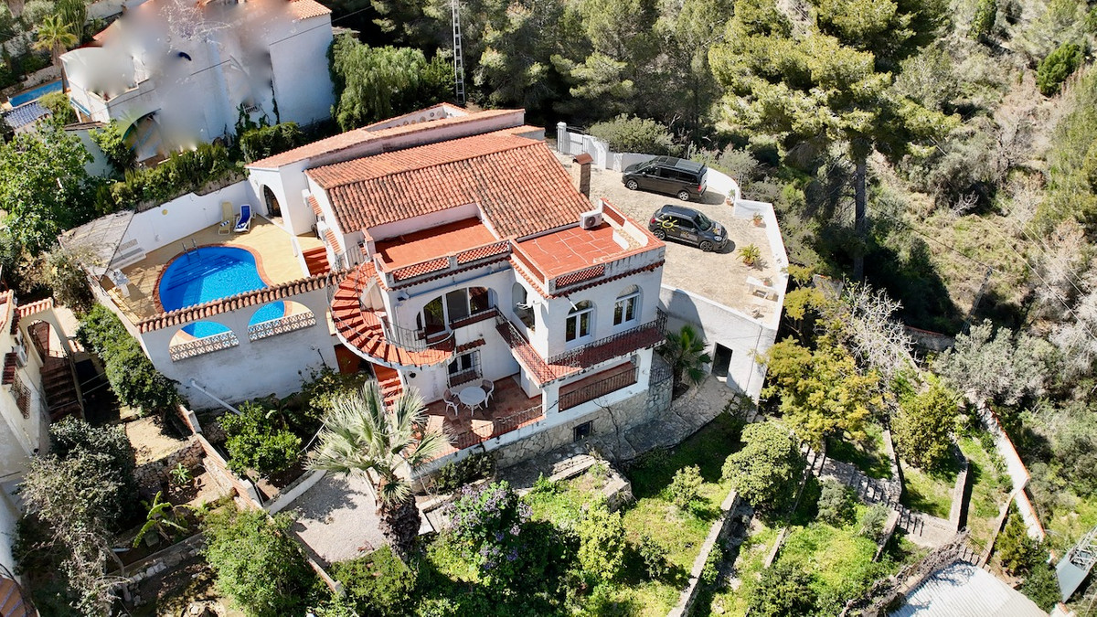 Se vende Villa - Chalet de 4 dormitorios en Costa Blanca, Alicante, España