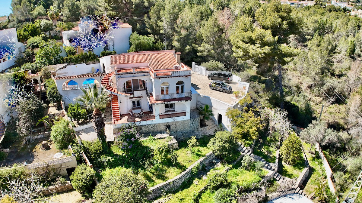 Se vende Villa - Chalet de 4 dormitorios en Costa Blanca, Alicante, España