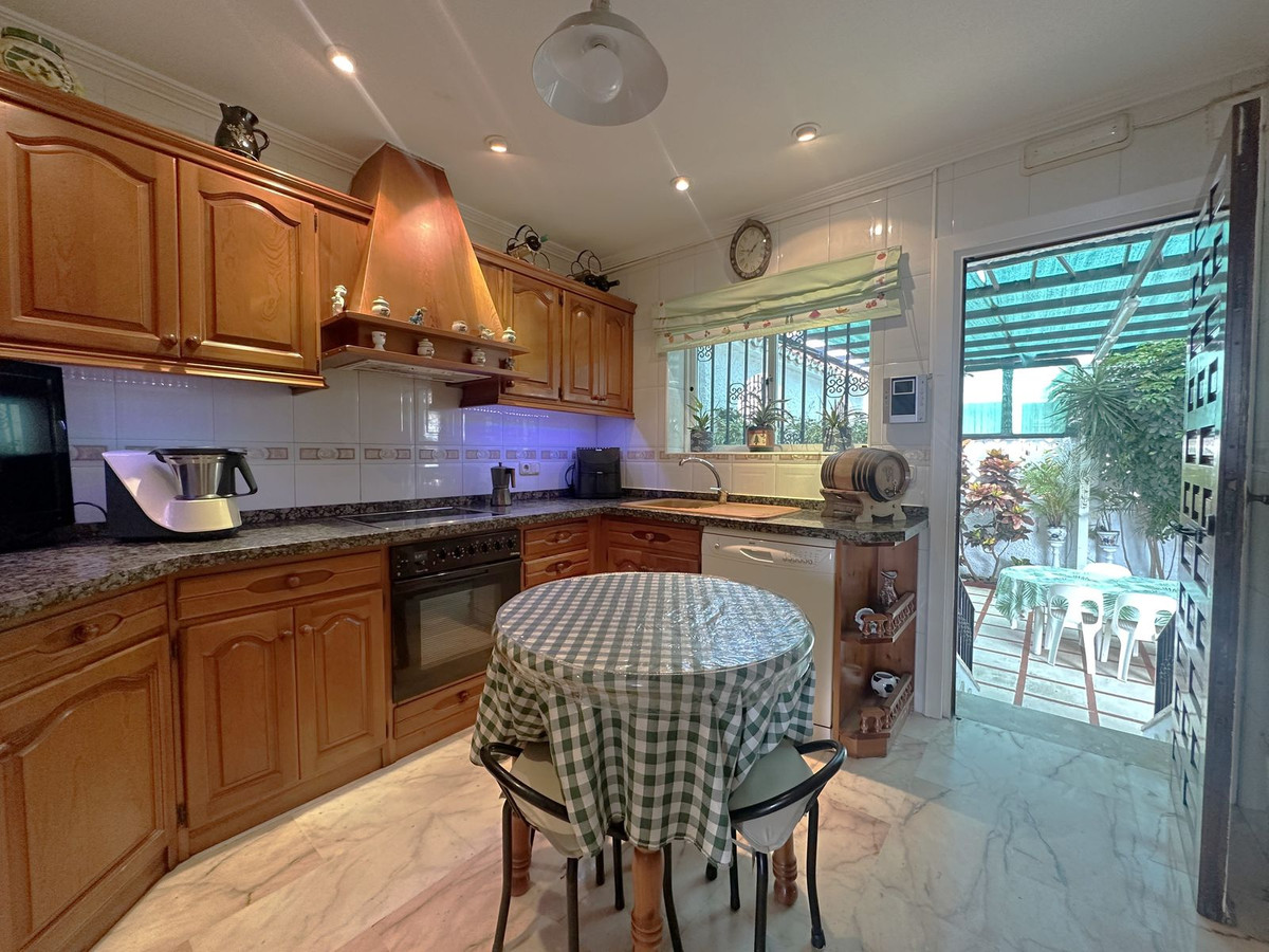 4 Bed Townhouse for sale in Rincón De La Victoria Costa Del Sol East, Málaga, Spain