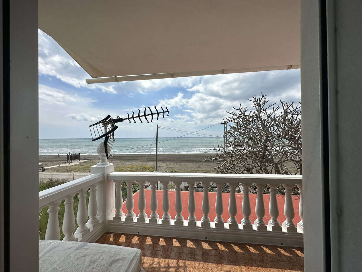 4 Bed Townhouse for sale in Rincón De La Victoria Costa Del Sol East, Málaga, Spain