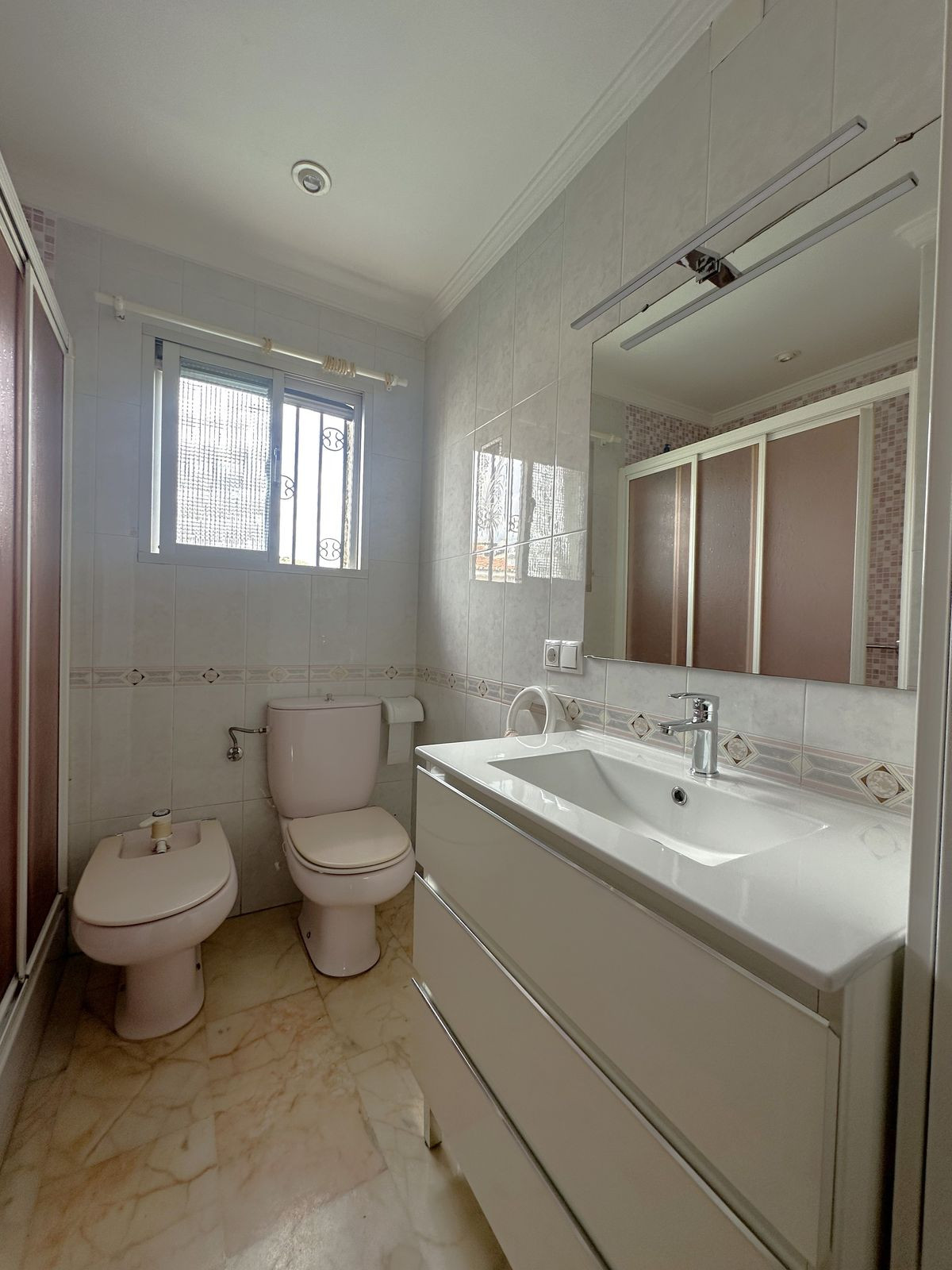4 Bed Townhouse for sale in Rincón De La Victoria Costa Del Sol East, Málaga, Spain