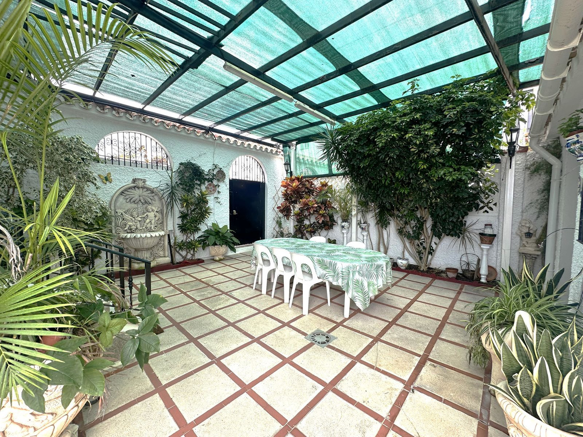 4 Bed Townhouse for sale in Rincón De La Victoria Costa Del Sol East, Málaga, Spain