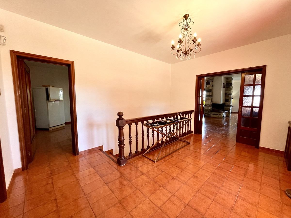 4 Bed Townhouse for sale in La Nucia Costa Blanca, Alicante, Spain