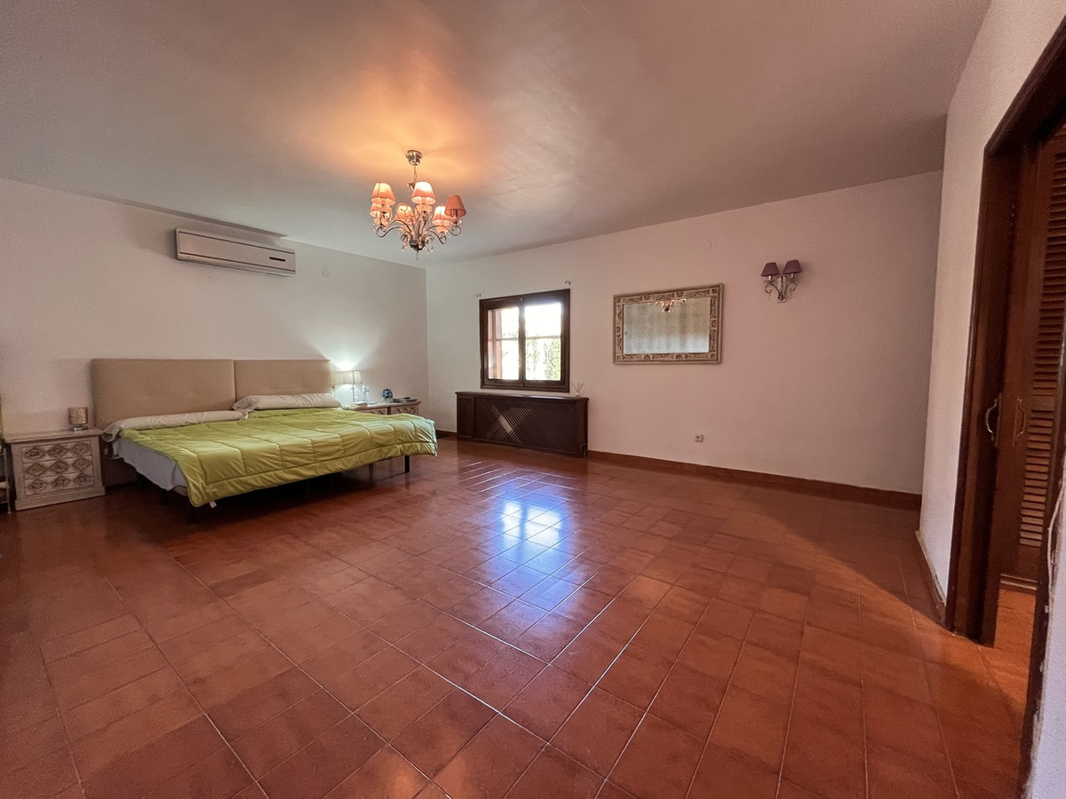4 Bed Townhouse for sale in La Nucia Costa Blanca, Alicante, Spain