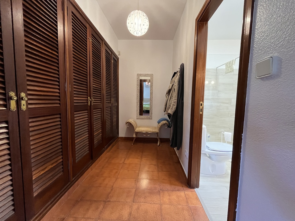 4 Bed Townhouse for sale in La Nucia Costa Blanca, Alicante, Spain
