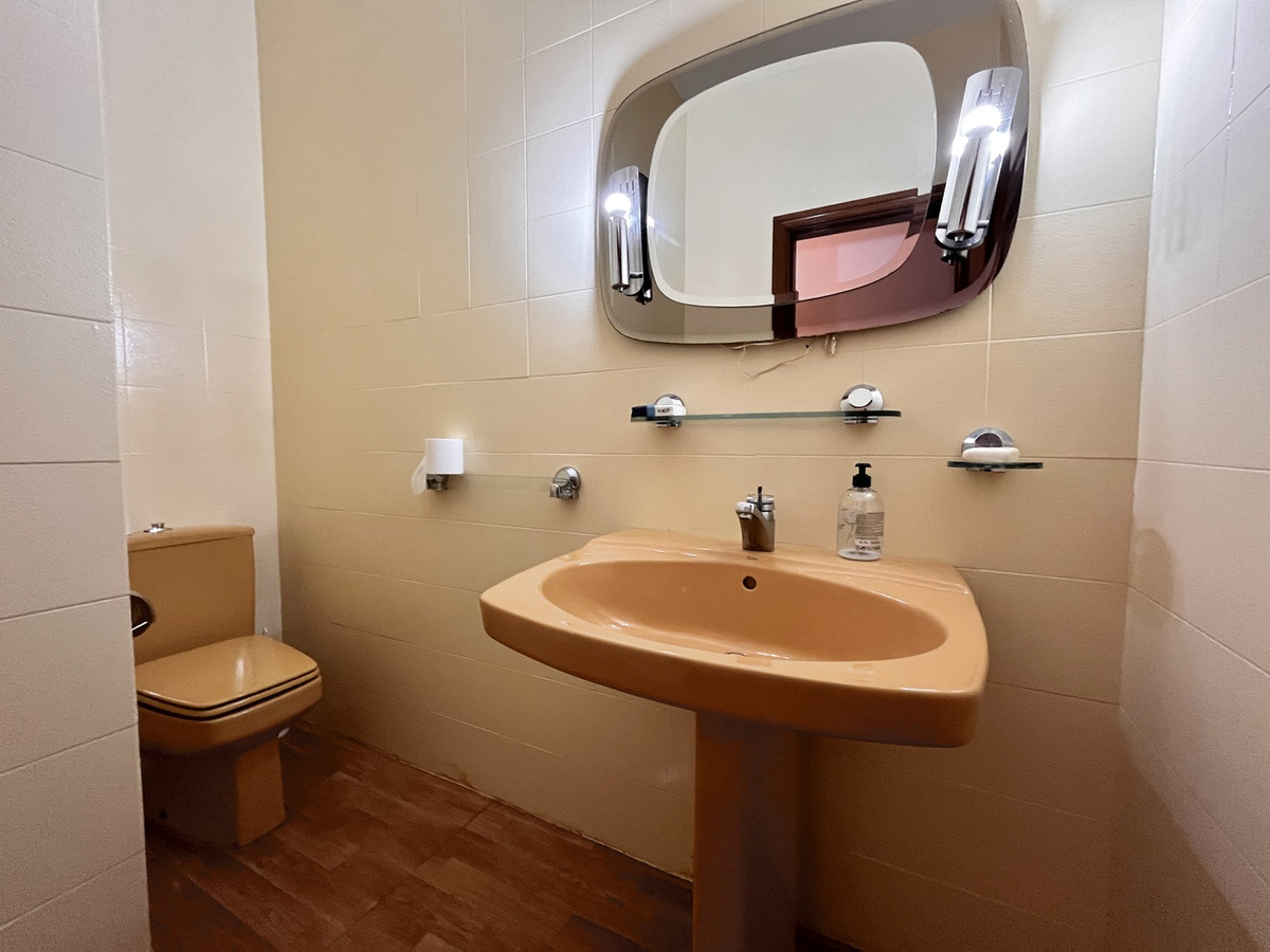4 Bed Townhouse for sale in La Nucia Costa Blanca, Alicante, Spain