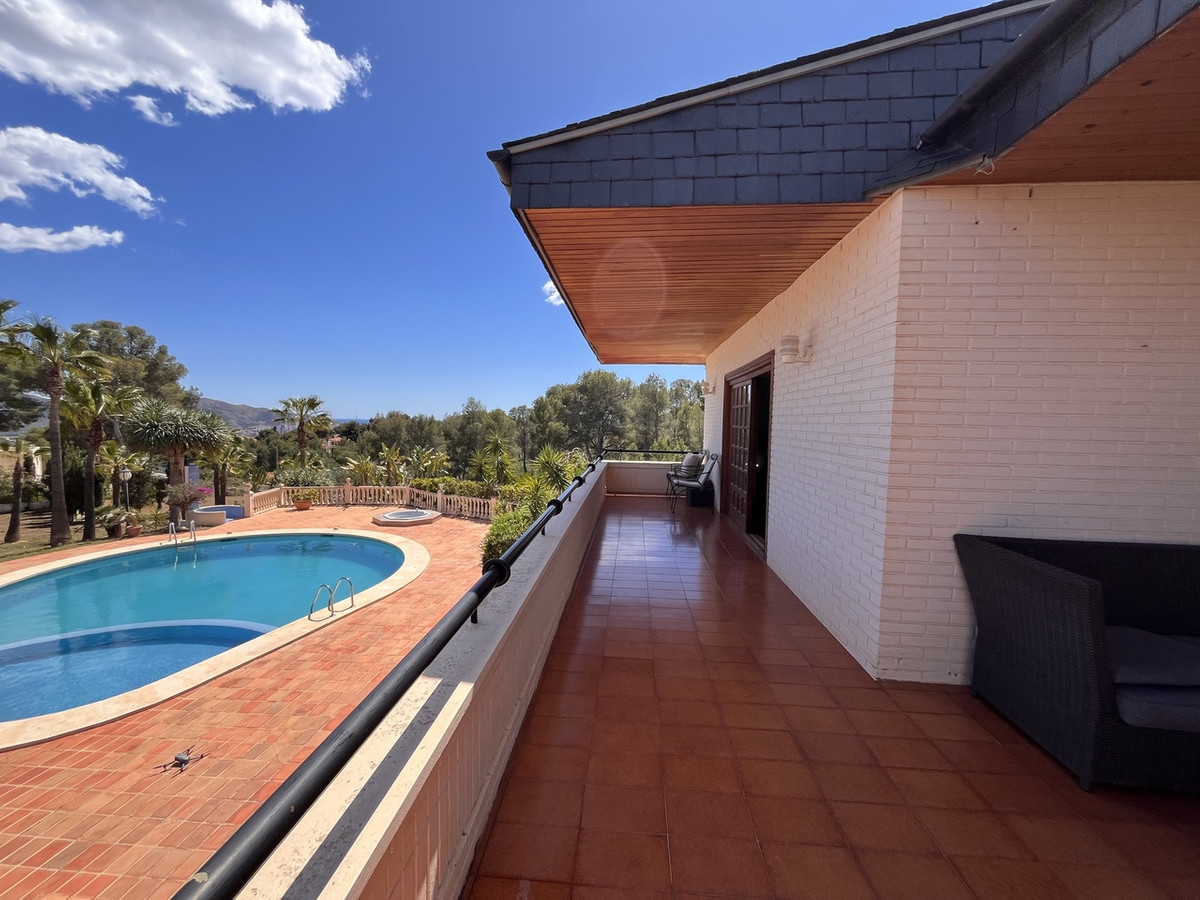 4 Bed Townhouse for sale in La Nucia Costa Blanca, Alicante, Spain