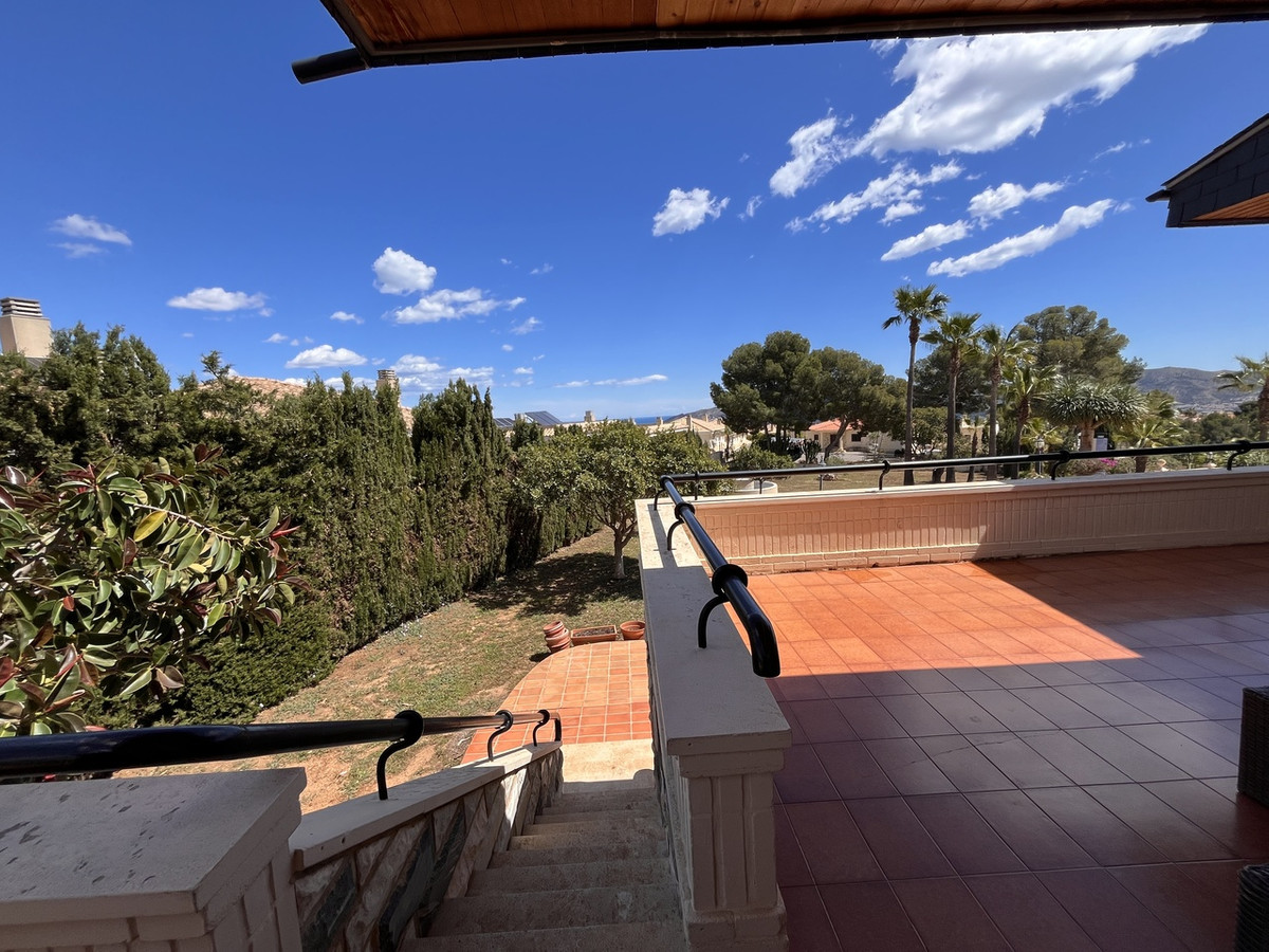 4 Bed Townhouse for sale in La Nucia Costa Blanca, Alicante, Spain