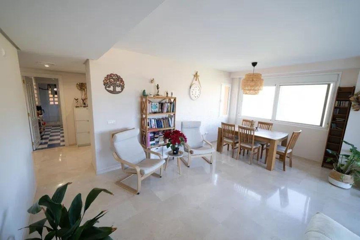 2 Bed Apartment for sale in Calahonda Costa Del Sol, Málaga, Spain