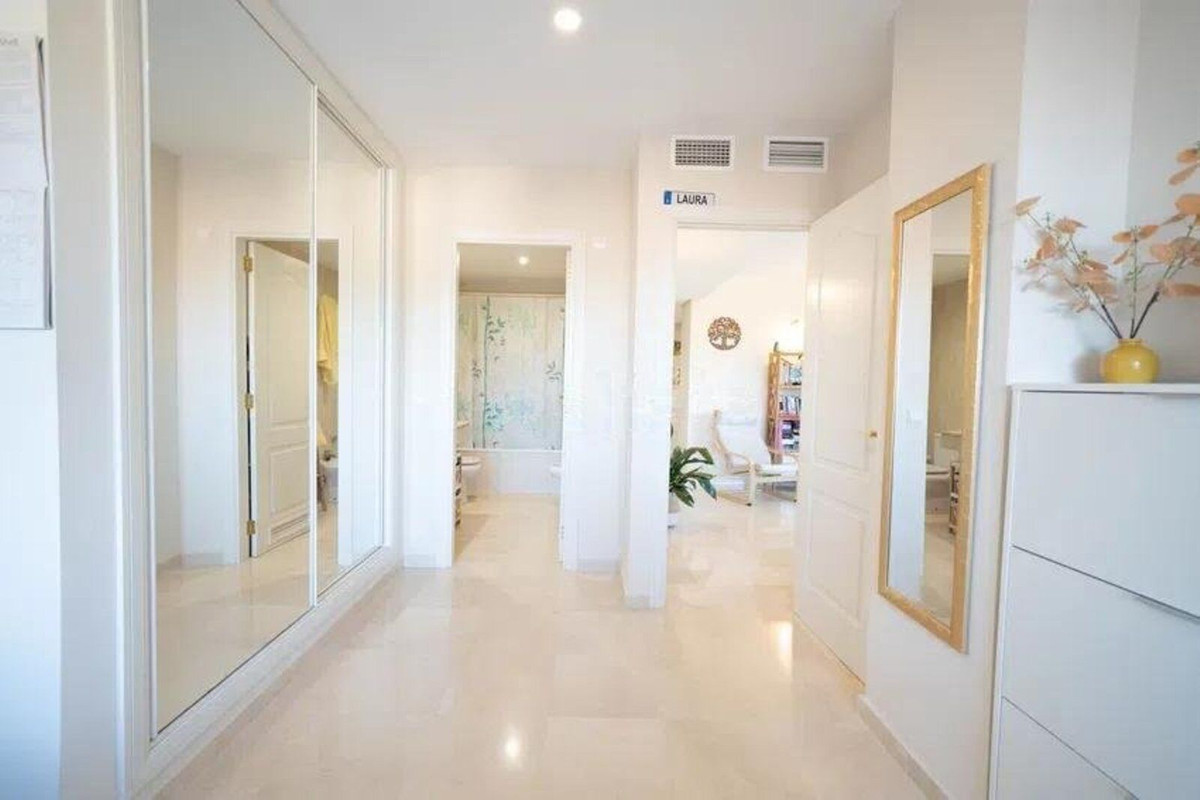 2 Bed Apartment for sale in Calahonda Costa Del Sol, Málaga, Spain