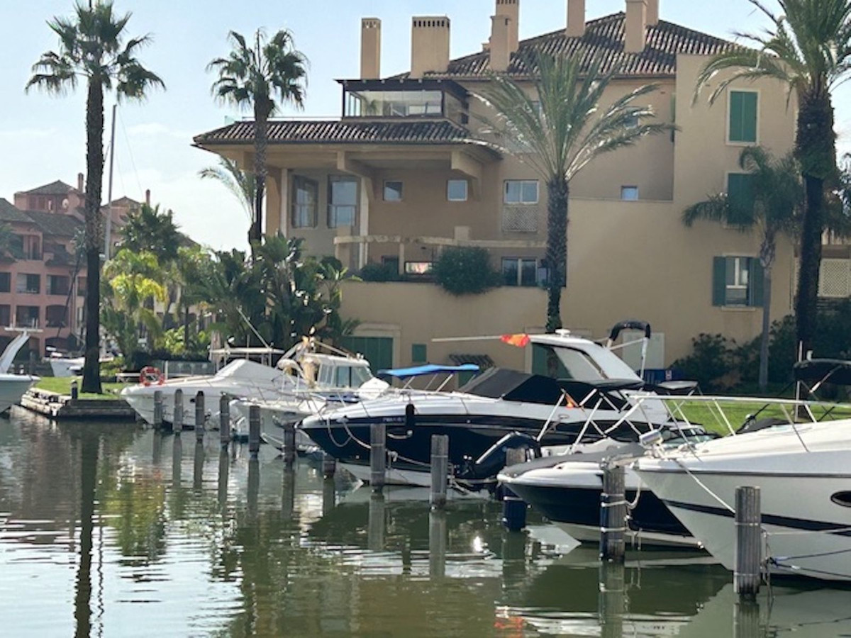 Se vende Ático Dúplex de 5 dormitorios en Costa Del Sol, Cadiz, España