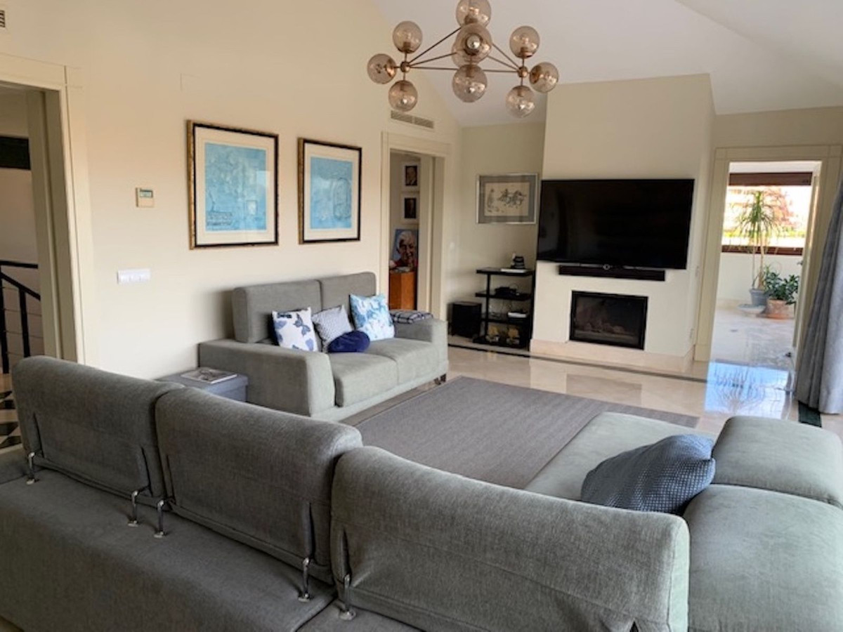 Se vende Ático Dúplex de 5 dormitorios en Costa Del Sol, Cadiz, España