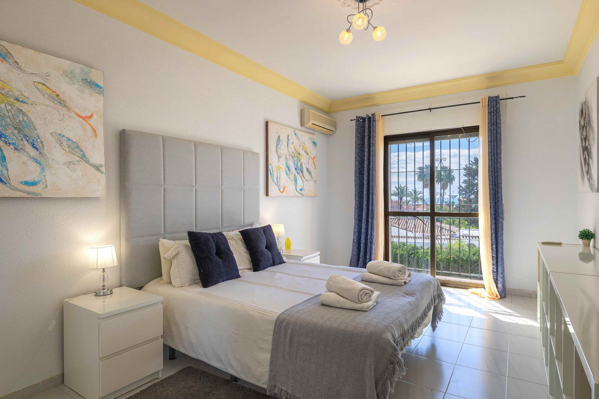 5 Bed Townhouse for sale in Estepona Costa Del Sol, Málaga, Spain