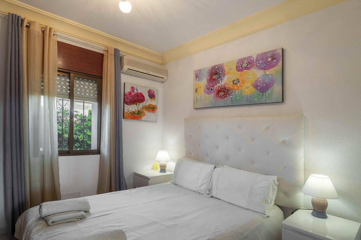 5 Bed Townhouse for sale in Estepona Costa Del Sol, Málaga, Spain