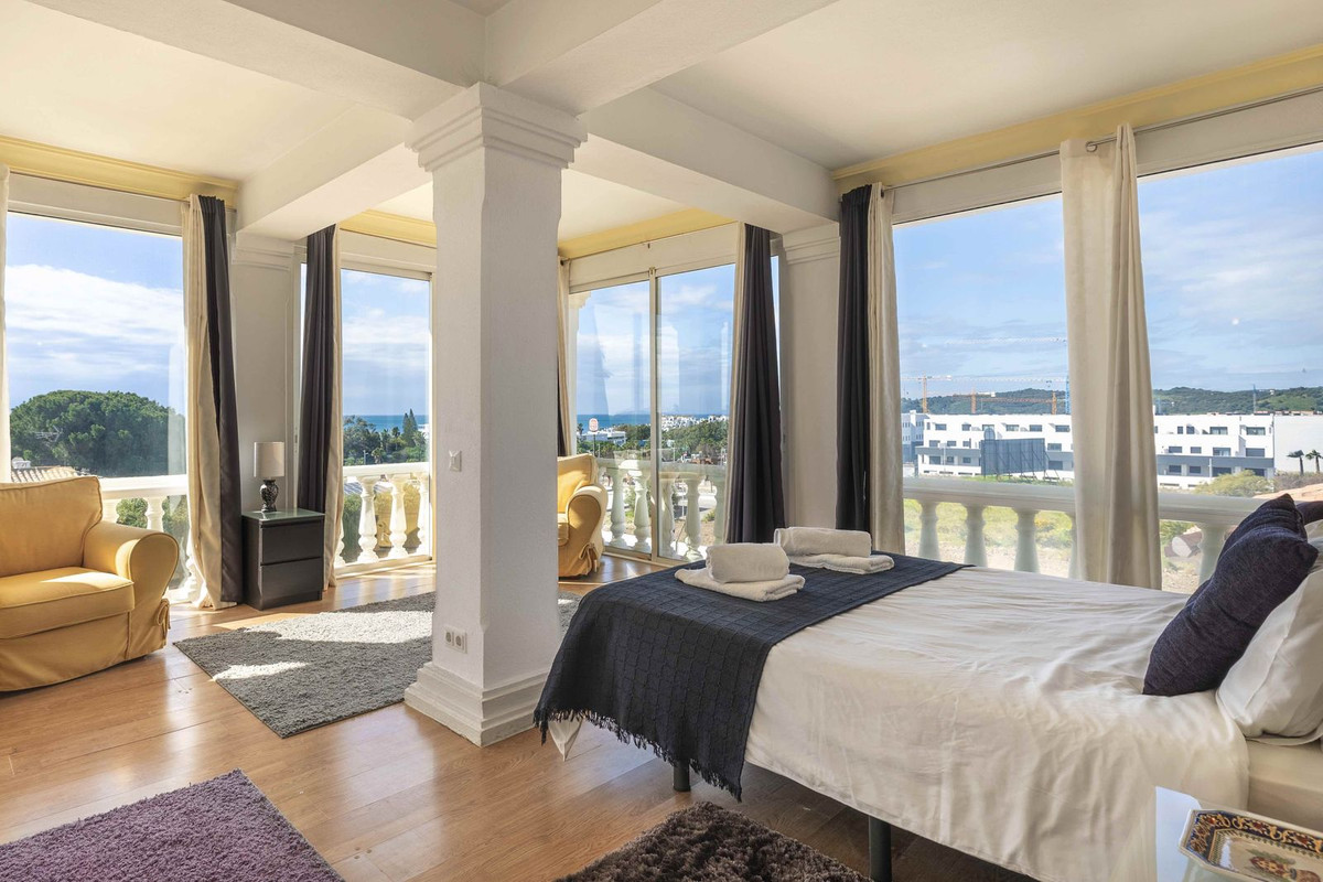 5 Bed Townhouse for sale in Estepona Costa Del Sol, Málaga, Spain