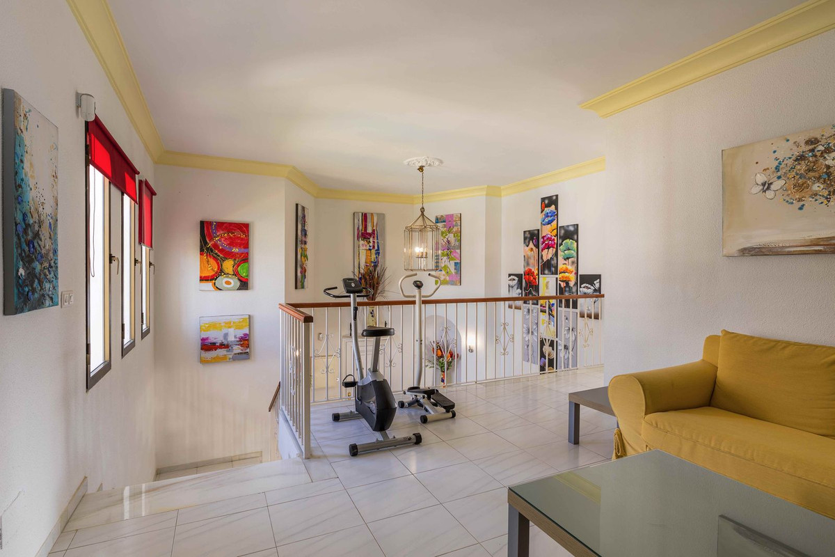 5 Bed Townhouse for sale in Estepona Costa Del Sol, Málaga, Spain