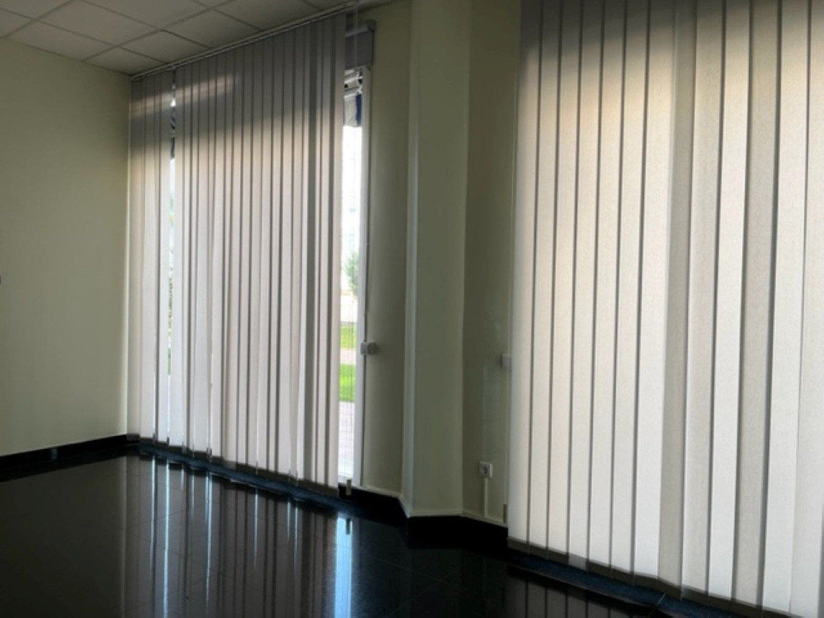 Commercial unit for sale in Marbella Costa Del Sol, Málaga, Spain