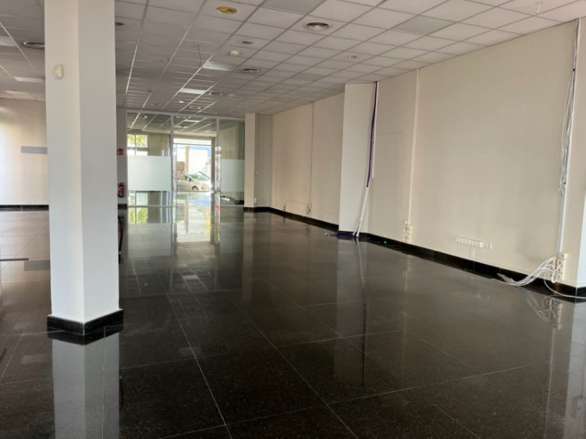 Commercial unit for sale in Marbella Costa Del Sol, Málaga, Spain