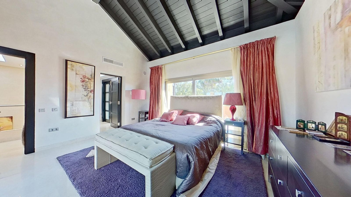 3 Bed Apartment for sale in Los Monteros Costa Del Sol, Málaga, Spain