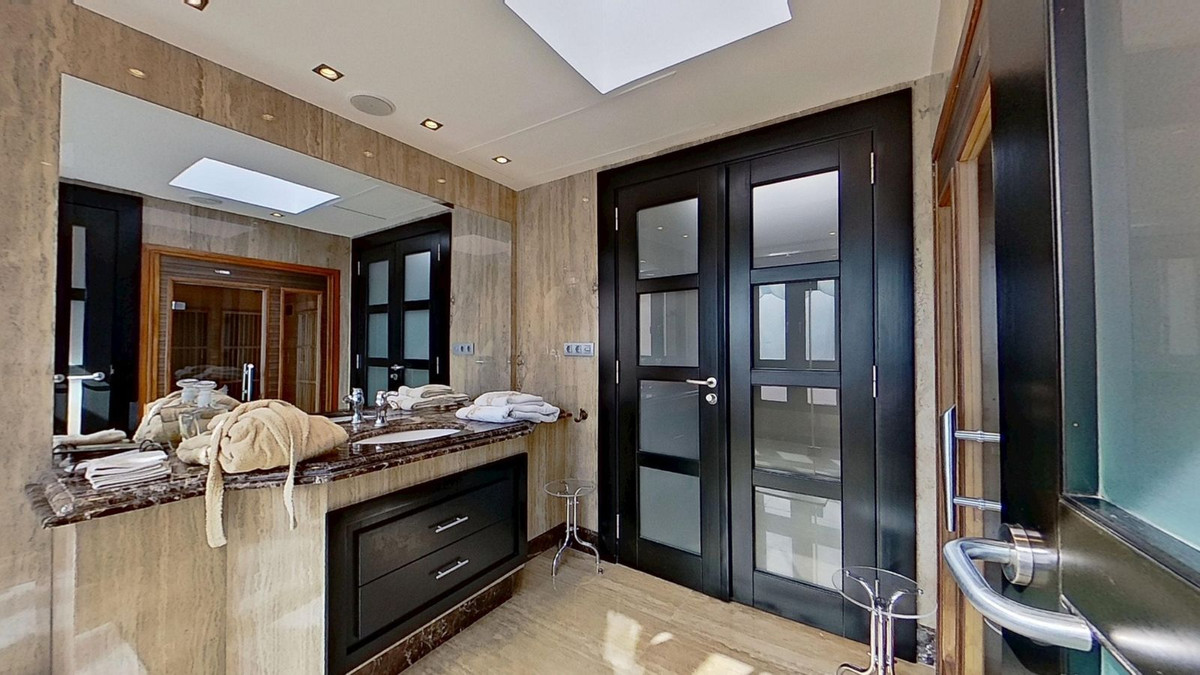 3 Bed Apartment for sale in Los Monteros Costa Del Sol, Málaga, Spain