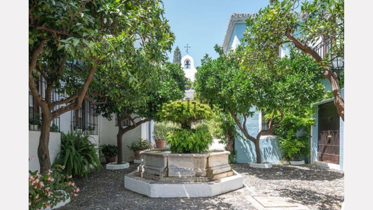 3 Bed Townhouse for sale in The Golden Mile Costa Del Sol, Málaga, Spain