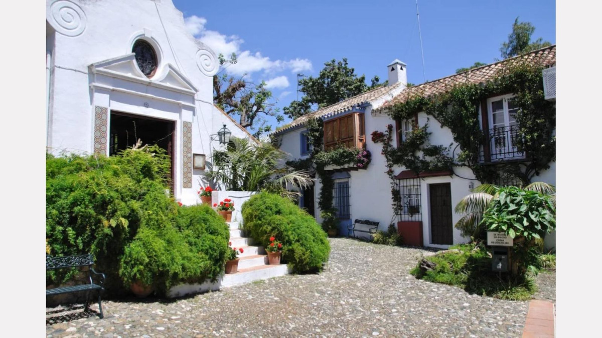 3 Bed Townhouse for sale in The Golden Mile Costa Del Sol, Málaga, Spain
