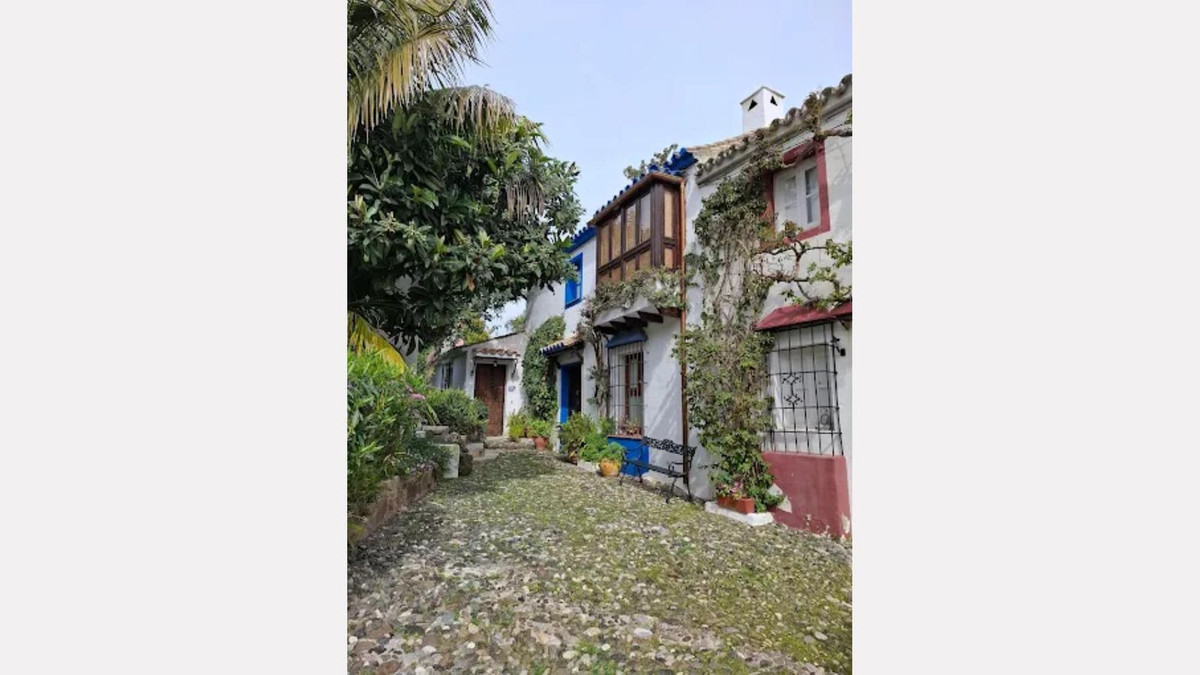 3 Bed Townhouse for sale in The Golden Mile Costa Del Sol, Málaga, Spain