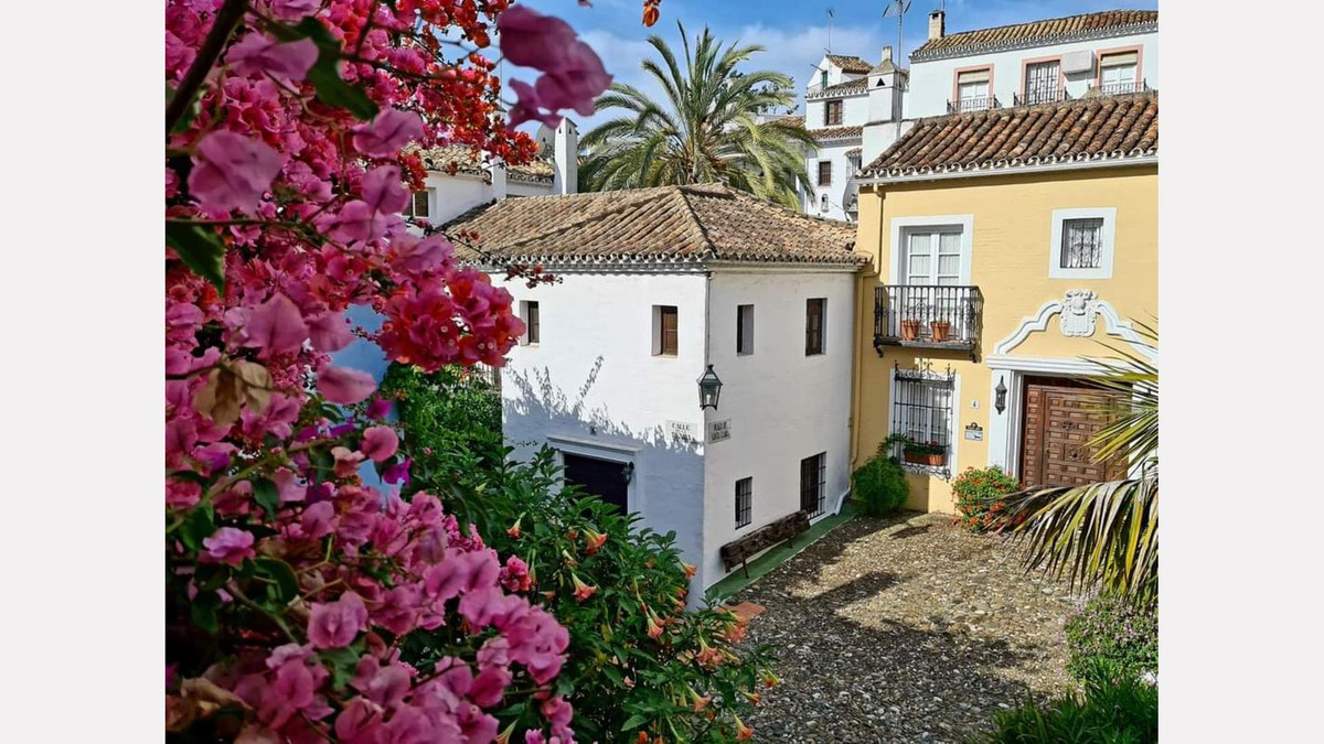 3 Bed Townhouse for sale in The Golden Mile Costa Del Sol, Málaga, Spain