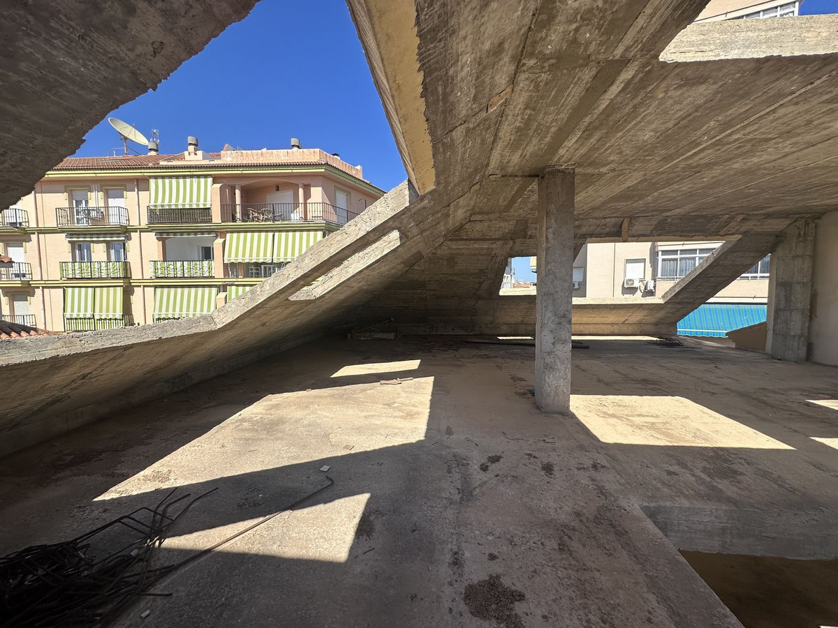 3 Bed Apartment for sale in Fuengirola Costa Del Sol, Málaga, Spain