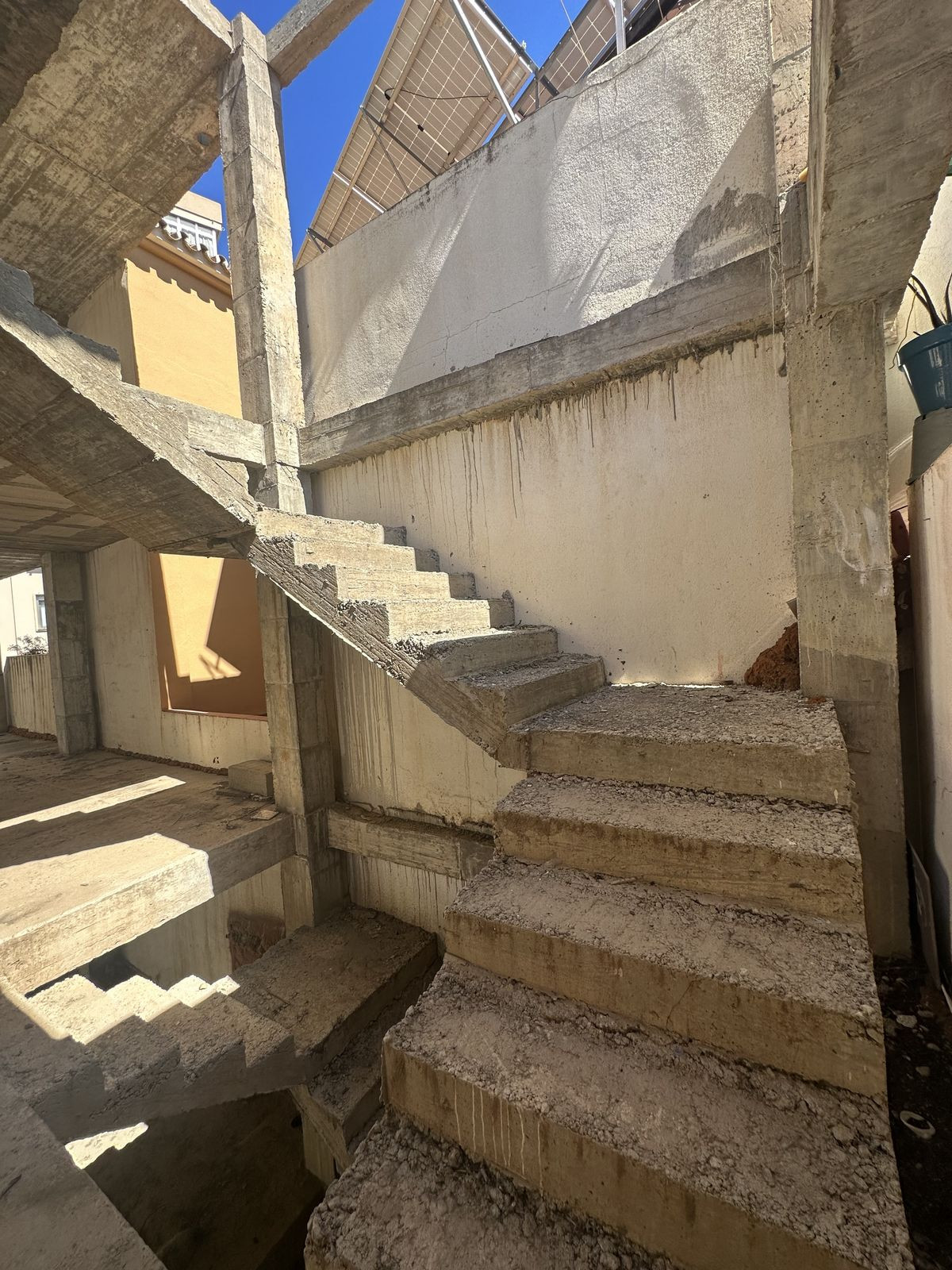 3 Bed Apartment for sale in Fuengirola Costa Del Sol, Málaga, Spain