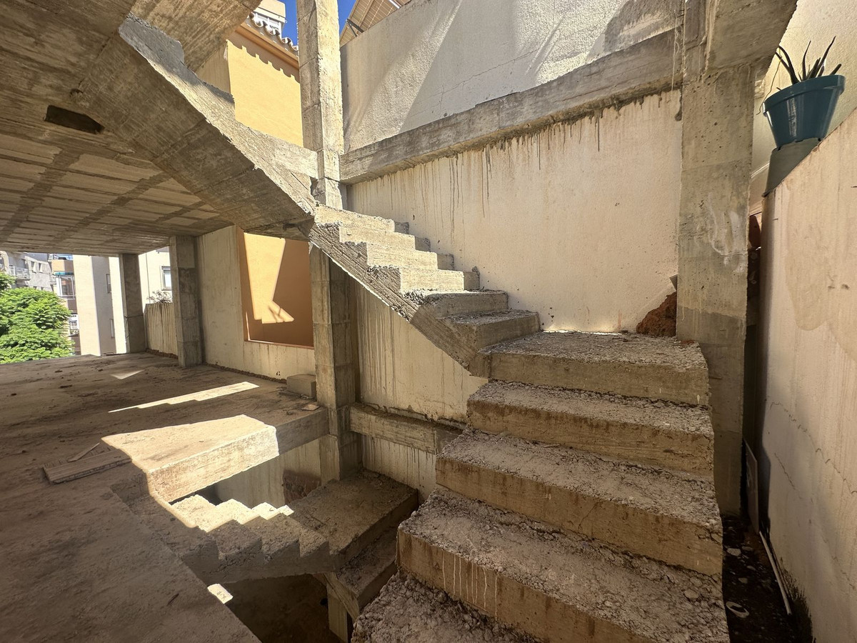 3 Bed Apartment for sale in Fuengirola Costa Del Sol, Málaga, Spain