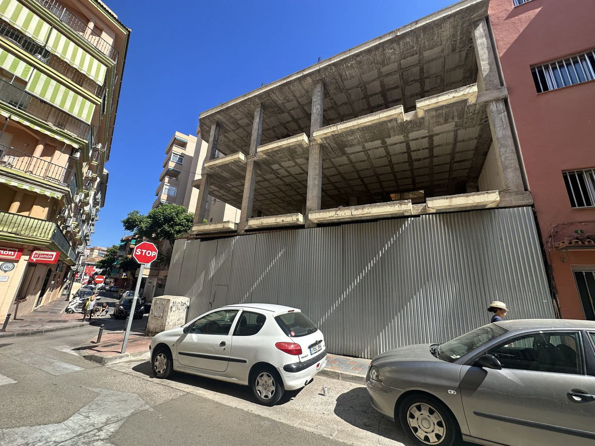 3 Bed Apartment for sale in Fuengirola Costa Del Sol, Málaga, Spain