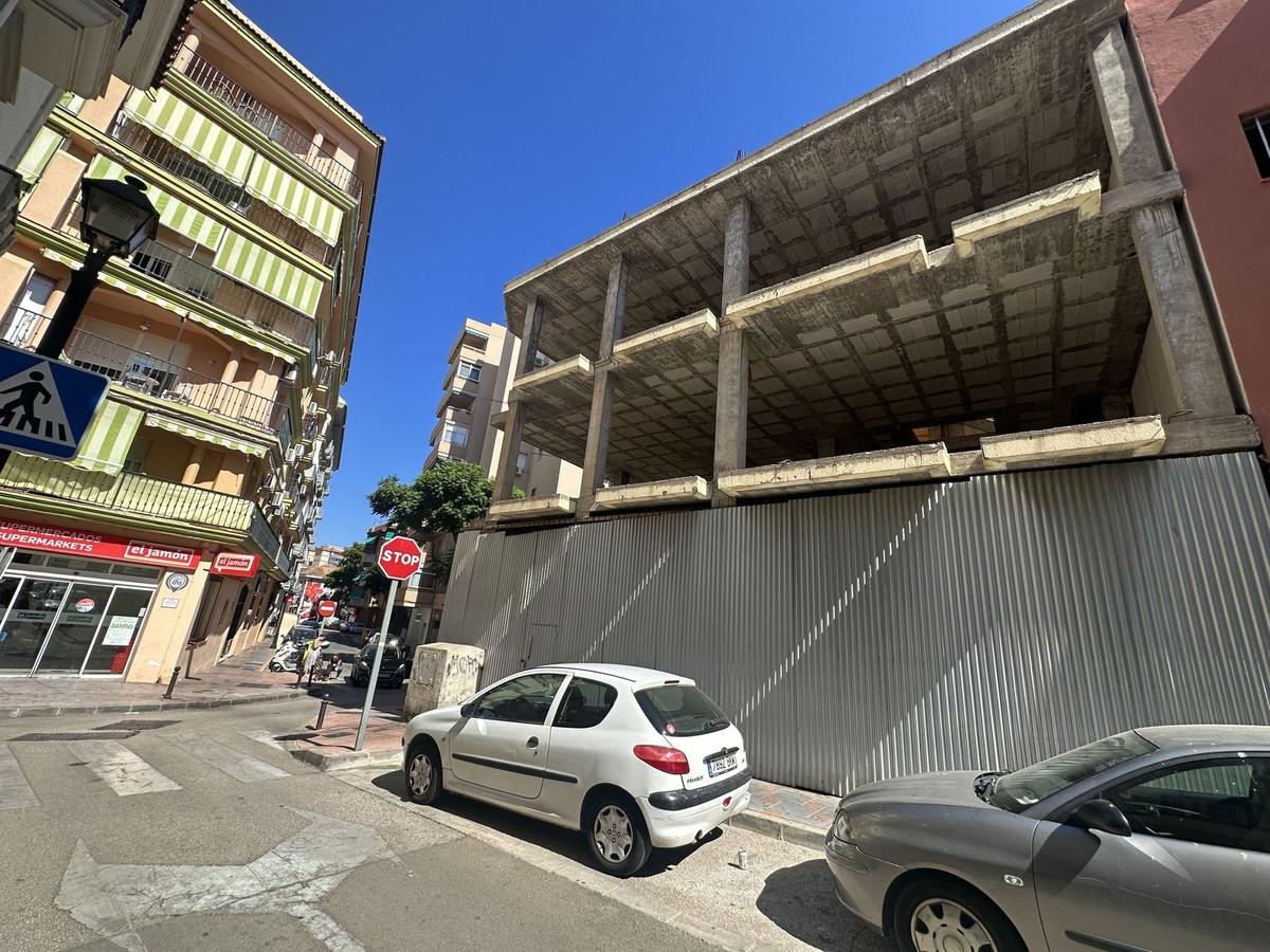 3 Bed Apartment for sale in Fuengirola Costa Del Sol, Málaga, Spain