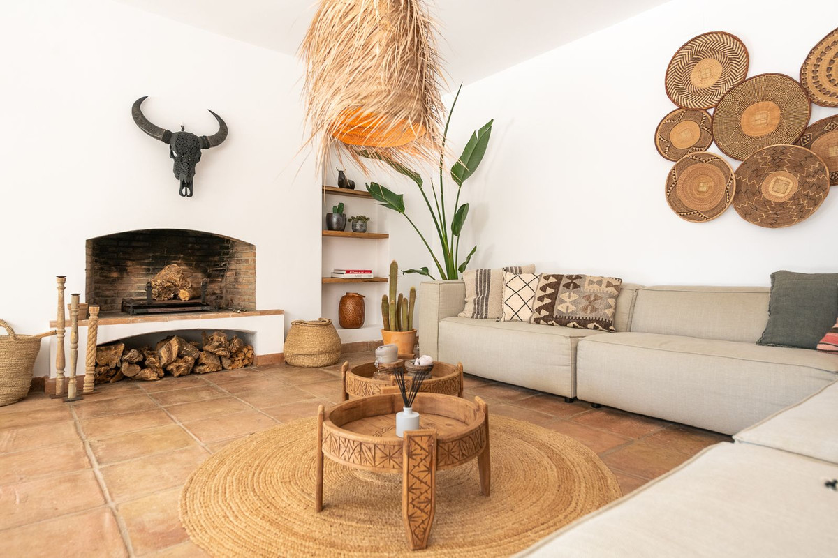 5 Bed Townhouse for sale in Hacienda Las Chapas Costa Del Sol, Málaga, Spain