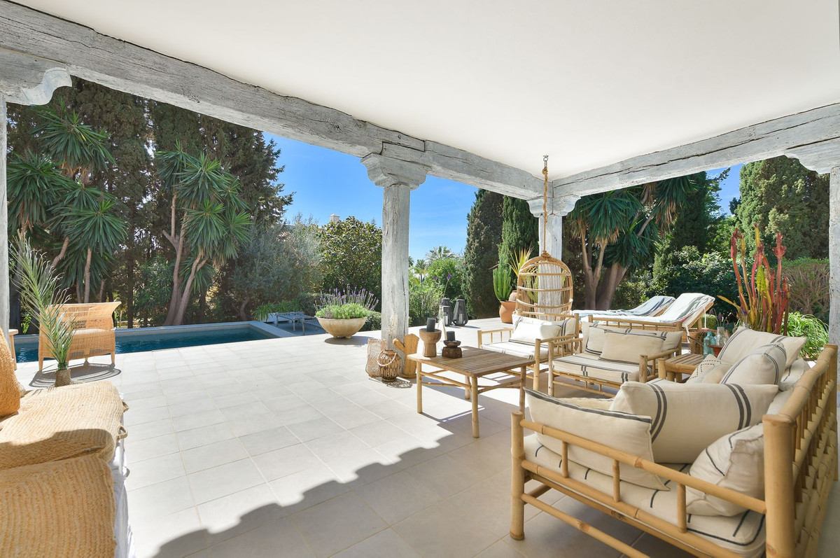 5 Bed Townhouse for sale in Hacienda Las Chapas Costa Del Sol, Málaga, Spain