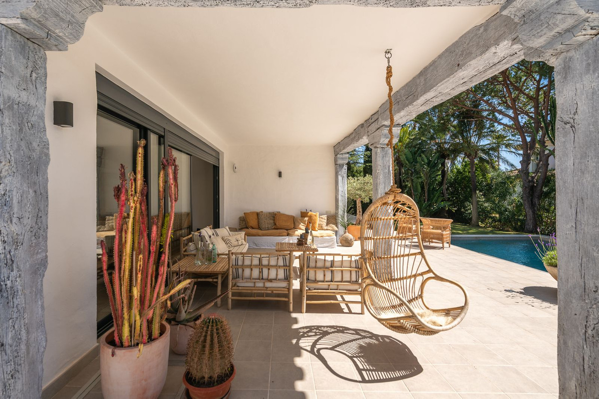 5 Bed Townhouse for sale in Hacienda Las Chapas Costa Del Sol, Málaga, Spain