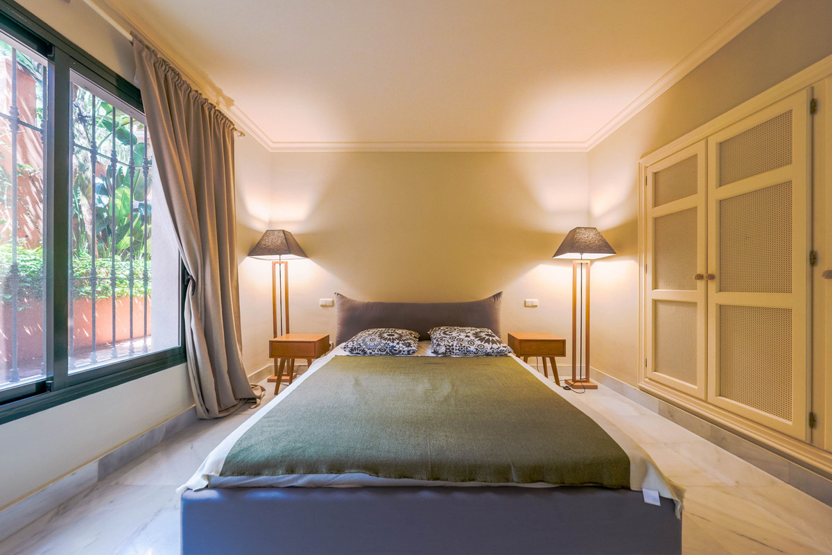 Se vende Apartamento Planta Media de 2 dormitorios en Costa Del Sol, Málaga, España