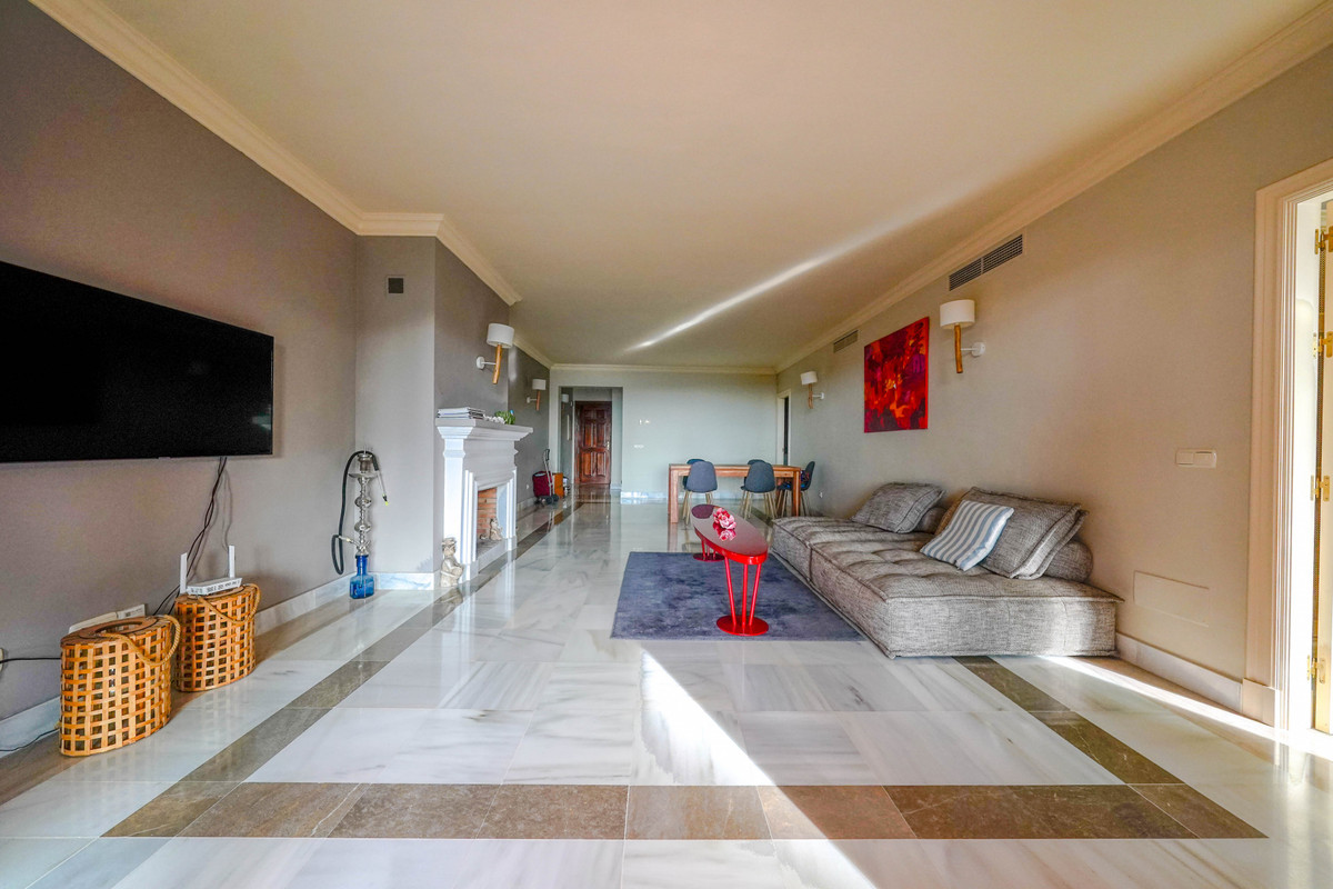 Se vende Apartamento Planta Media de 2 dormitorios en Costa Del Sol, Málaga, España