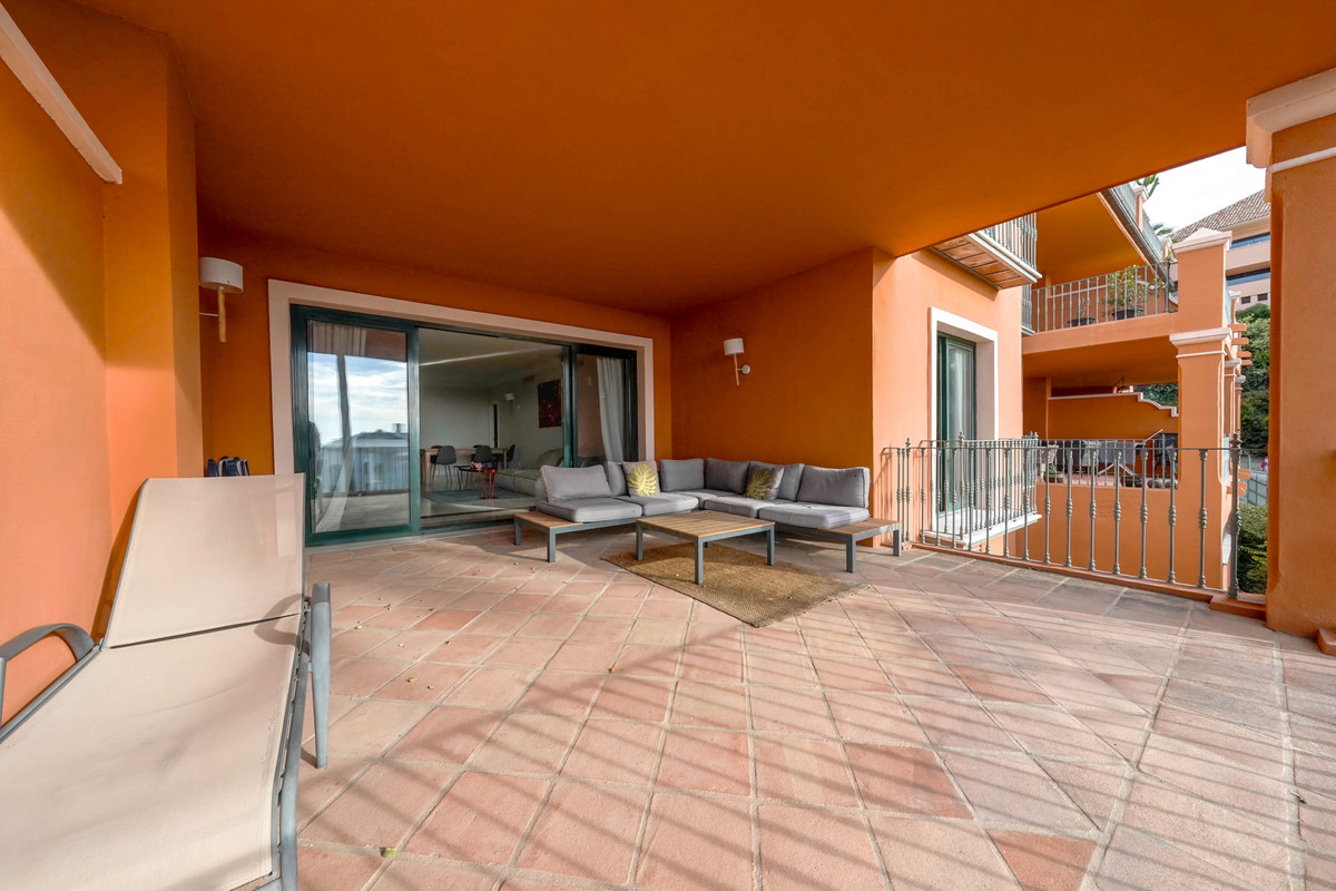 Se vende Apartamento Planta Media de 2 dormitorios en Costa Del Sol, Málaga, España