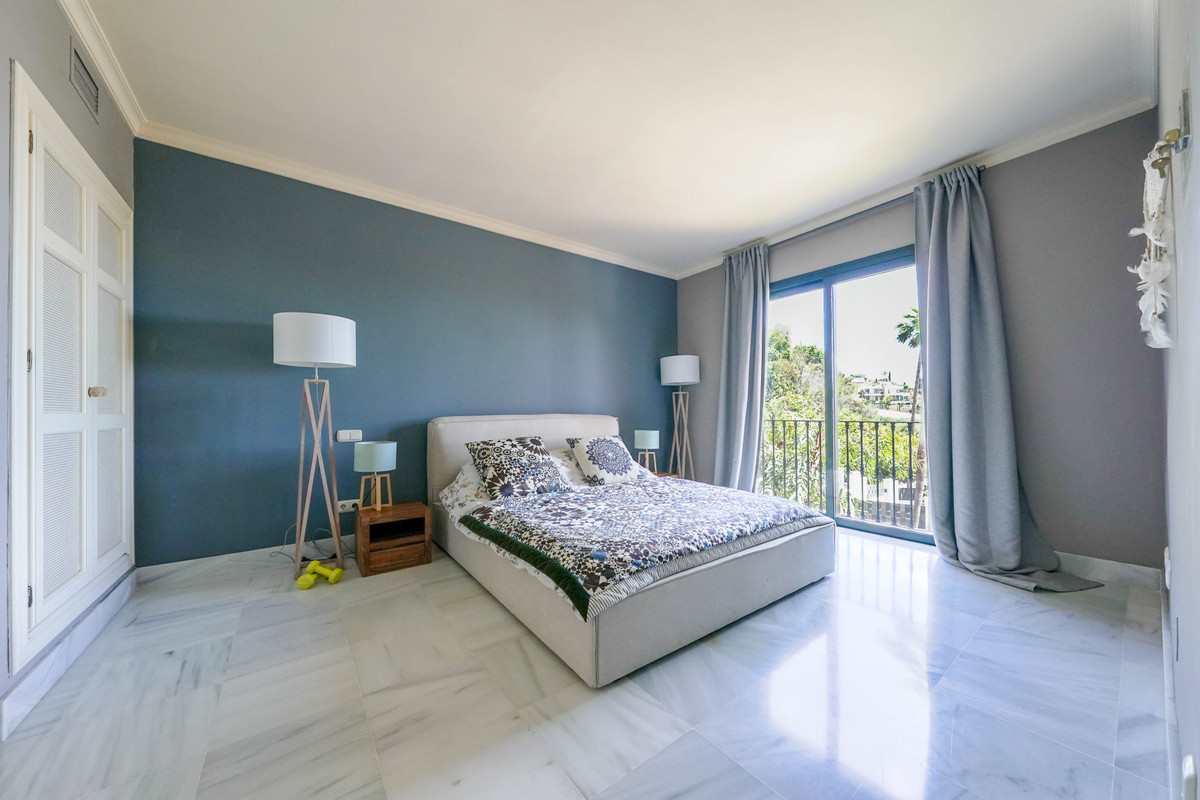 Se vende Apartamento Planta Media de 2 dormitorios en Costa Del Sol, Málaga, España