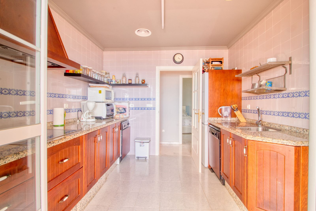 Se vende Apartamento Planta Media de 3 dormitorios en Costa Del Sol, Málaga, España