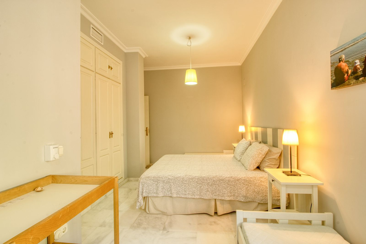 Se vende Apartamento Planta Media de 3 dormitorios en Costa Del Sol, Málaga, España